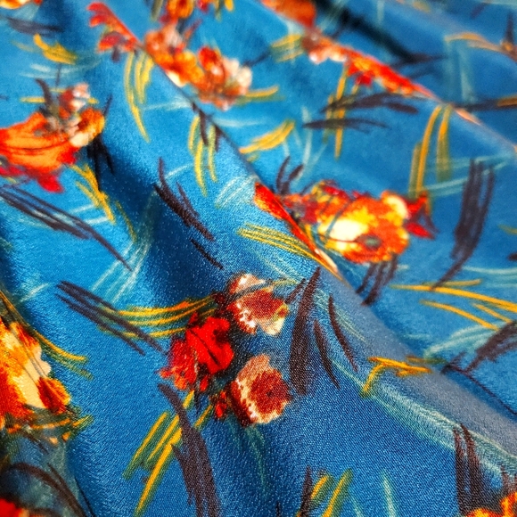 Lightweight floral summer minidress - Picture 3 of 7